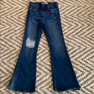 Women’s high waisted flare jeans, size 30!